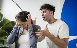 Vì sao trầm cảm ở nam giới khó nhận biết hơn phụ nữ?
