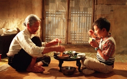 Truyện ngắn: Có một người mẹ mang tên bà ngoại