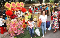 “Xuân Giáp Thìn ấm áp, yêu thương” đến với phụ nữ, trẻ em Bình Dương