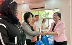 Con nuôi người Lào, Campuchia hạnh phúc khi được trải nghiệm Tết cùng các gia đình Việt