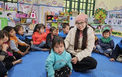"Có những ngày gọi vận động đi học, cứ thấy cô là trẻ trèo hết lên cây để trốn" 