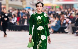 Lương Thanh lần đầu làm vedette, trình diễn áo dài nhung lụa