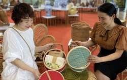 Thị trường quà Tết trầm lắng, nữ doanh nhân “bắt tay” tung chiêu tiêu thụ sản phẩm 