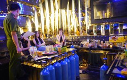Giải cứu 58 nạn nhân nữ trong quán karaoke ở Thanh Hóa, có 12 bé gái dưới 16 tuổi