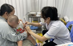 Hà Nội khởi động chiến dịch tiêm vắc xin phòng dịch sởi