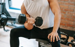 Nguy hại khi quý ông tự ý bổ sung testosterone để tăng cơ bắp
