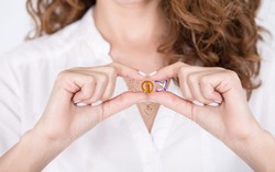 Stent truyền thuốc vào tử cung