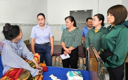 Lãnh đạo TPHCM thăm và hỗ trợ các nạn nhân vụ cháy nhà trọ ở Thủ Đức