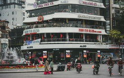 Hà Nội sáng sớm đầu tiên năm Giáp Thìn: Vắng vẻ lạ thường mà sao đẹp và yêu đến thế!