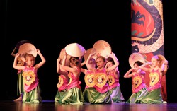 1.000 người Pháp dự sự kiện "Tết Thăng Long"