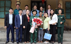 Phụ nữ Hưng Yên tặng hơn 2.200 suất quà cho thanh niên nhập ngũ năm 2024