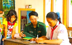 2.825 trẻ hoàn cảnh khó khăn đang được Bộ đội Biên phòng đỡ đầu, nhận nuôi