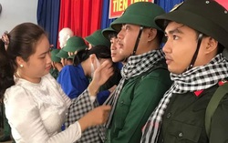 Bến Tre: Các cấp Hội thăm, tặng quà tân binh lên đường nhập ngũ 