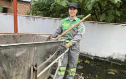 Miệt mài xuyên đêm làm sạch phố phường