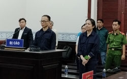 Xét xử cựu Phó Giám đốc Công ty Vàng cùng nữ kế toán, thủ quỹ tham ô tài sản