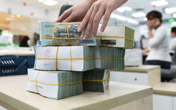 Trái ngược xu hướng giảm, một số ngân hàng tăng lãi suất tiền gửi