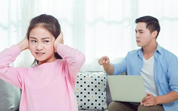 Bố chạnh lòng khi con gái càng lớn càng xa cách