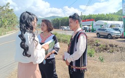 Có đường thuận tiện, đồng bào bán nông sản không lo bị ép giá