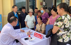 Bác sĩ công an mong có nhiều chuyến đi khám bệnh miễn phí cho người dân biên giới