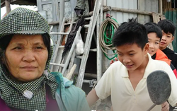 Hà Nội: Nỗi đau của người phụ nữ sinh 14 con