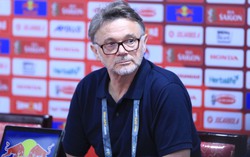 Chính thức: VFF chấm dứt hợp đồng với HLV Troussier ngay trong đêm