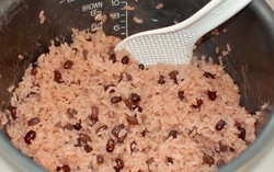 Thứ hạt ví như "vàng đen" với phụ nữ, bồi bổ tử cung và làm chậm lão hóa: Chợ Việt mấy chục nghìn cả cân