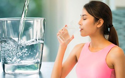 Uống nhiều nước vào 4 thời điểm trong ngày tốt chẳng thấy đâu, bệnh tật còn ùn ùn kéo tới