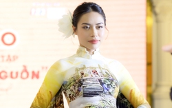 Áo dài "Về với cội nguồn" lấy cảm hứng từ Lễ hội Đền Hùng