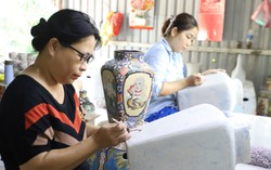Gốm Biên Hòa chuyển mình sau những thăng trầm, 70% nghệ nhân, thợ thủ công là phụ nữ