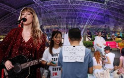 Sang đến tận Singapore rồi vẫn bị lừa đảo, người hâm mộ Việt điêu đứng vì mất hơn 50 triệu đồng 