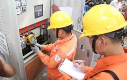 Hóa đơn tiền điện cao bất thường, EVN Hà Nội cam kết đảm bảo quyền lợi của khách hàng