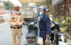 "Nâng chén" chúc mừng Ngày 8/3, tài xế vi phạm nồng độ cồn, than "mất hơn cả tiền đi làm 1 tháng"
