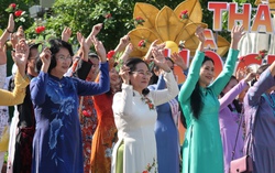 TPHCM: Hơn 5.000 chị em phụ nữ đồng diễn áo dài trong Ngày 8/3