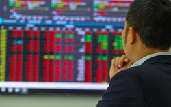 VN-Index “bốc hơi” hơn 100 điểm sau 1 tuần giao dịch