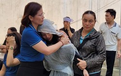Hội LHPN tỉnh Yên Bái thăm hỏi, hỗ trợ gia đình các nạn nhân trong vụ tai nạn 7 người tử vong
