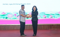 Truy tặng Kỷ niệm chương "Vì sức khỏe nhân dân" cho nữ nhân viên y tế hiến đa tạng cứu người 