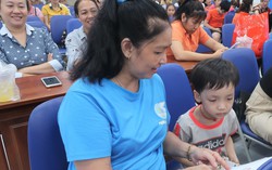 Hướng dẫn phụ nữ sử dụng sản phẩm chăm sóc gia đình hạn chế hóa chất