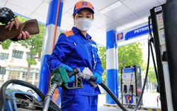 Từ 15h ngày 2/5/2024: Xăng E5 RON 92 giảm; xăng RON 95 tăng nhẹ