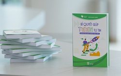 Cùng cha mẹ đồng hành với con tuổi teen