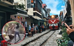 Chủ quán cà phê để du khách nước ngoài nhảy múa khi tàu đang về ga bị phạt