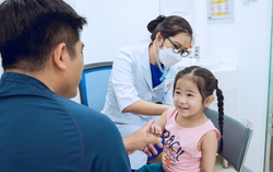 Rà soát trẻ chưa tiêm vaccine sởi để tiêm bù phòng dịch