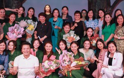 Lãnh đạo Quốc hội và các nữ ĐBQH trải nghiệm nghệ thuật "Huyền thoại tuổi thanh xuân"