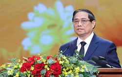 Luôn ghi nhớ, tri ân và sống xứng đáng với những người đã khuất, đã hy sinh vì Tổ quốc, vì Nhân dân*