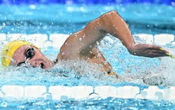 Nữ kình ngư Australia lần thứ 2 liên tiếp vô địch Olympic trong "cuộc đua thế kỷ"