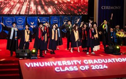 Nữ sinh từ chối 15 học bổng du học Mỹ, đặt cược vào ngôi trường “0 tuổi” và cái kết như mơ