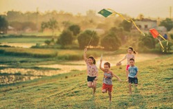 Xanh mướt triền đê