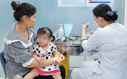 TPHCM: Từ 16/9, 60 điểm tiêm của cơ sở y tế tư nhân tham gia chiến dịch tiêm vaccine sởi