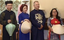 Áo dài làm cầu nối văn hóa Việt Nam và Bỉ