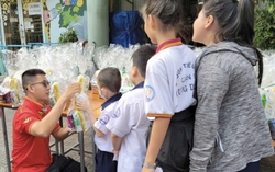 Người xây trạm tái sinh cho rác