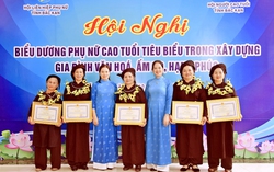 Bắc Kạn: Vinh danh 34 phụ nữ cao tuổi tiêu biểu